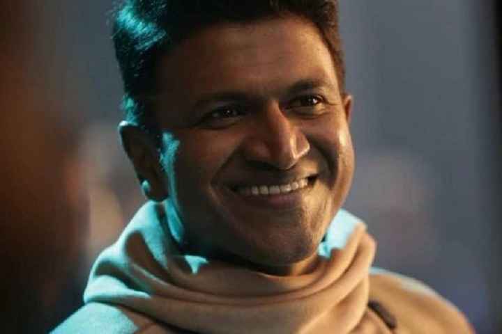 Indian Film Fraternity Pay Tribute To Kannada Superstar Pune...