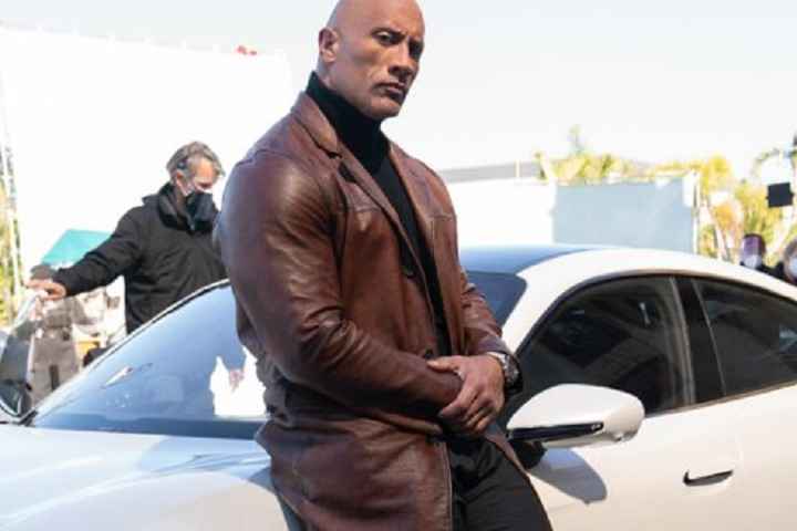 Red Notice Star Dwayne Johnson Expressed His Desire To Play ...