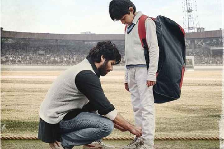 Yash Raj Films Collaborate With Phars Films To Release Shahi...