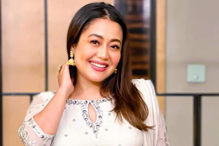 Neha Kakkar fulfills contestant Sanjana Bhat's wish on 'Sa R...