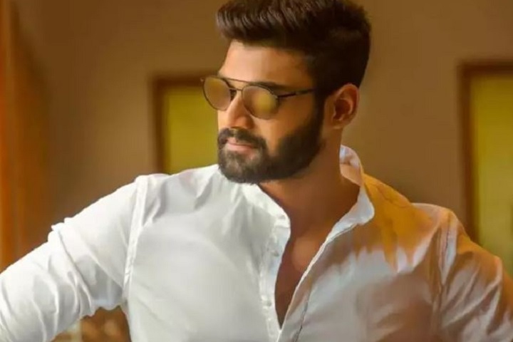 Crucial Changes For Bellamkonda Srinivas's Hindi Remake of '...