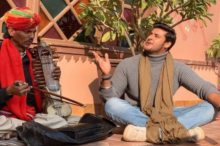 When Shagun Pandey sang with folk artiste for 'Meet' honeymo...