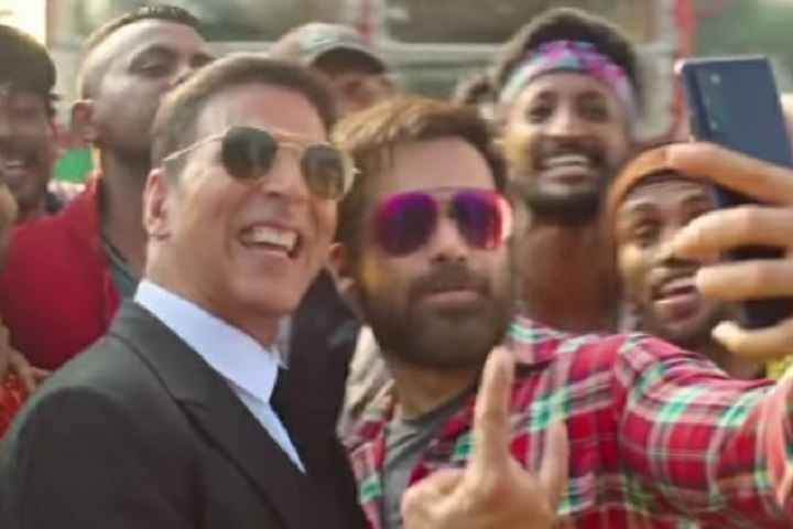 Akshay Kumar And Emraan Hashmi All Set To Light Up 'Selfiee'