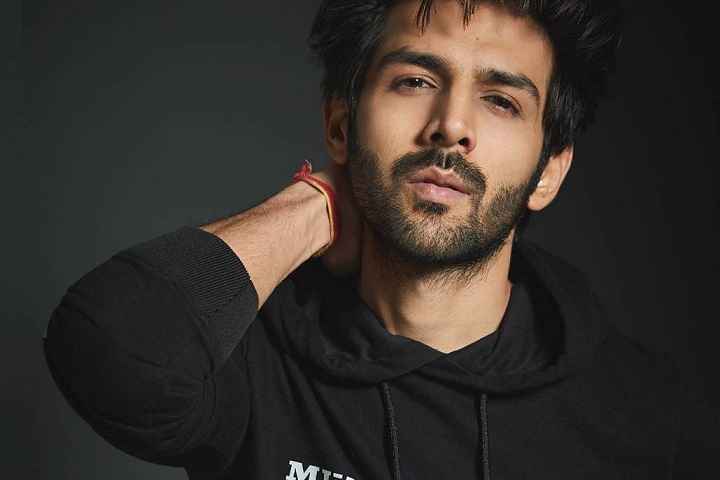 Kartik Aaryan's 'Shehzada' Makers Defend The Actor After Bei...