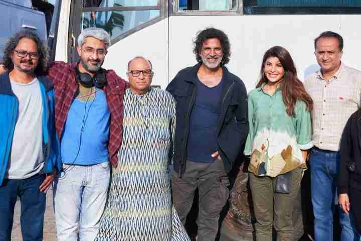 Akshay Kumar Wants Love In Return As 'Ram Setu' Filming Ends