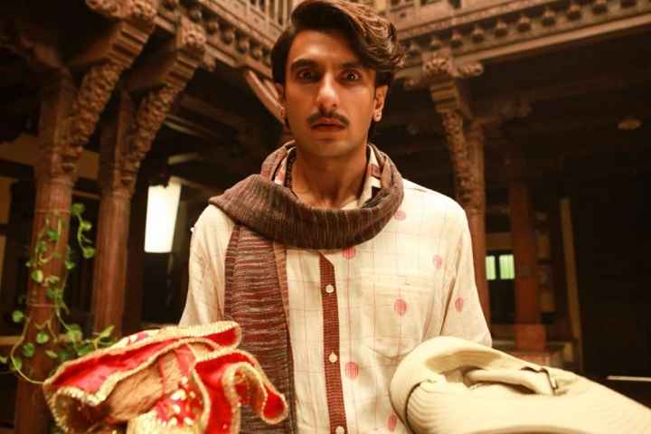 Jayeshbhai Jordaar First Review: Ranveer Singh Shines Bright...