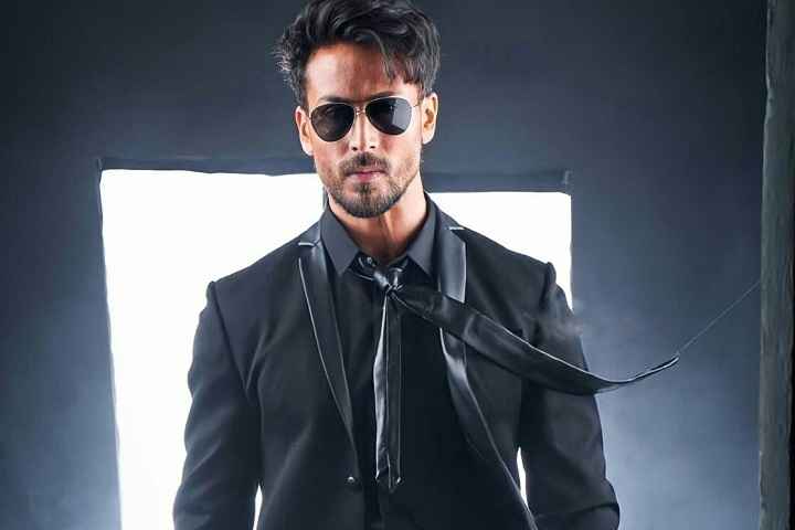 Heropanti 2 Review: Here Is What Public Has To Say About Thi...