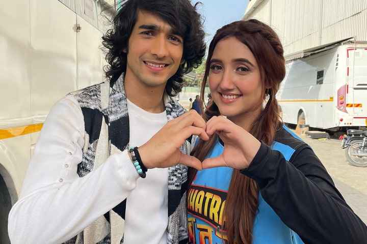 Shantanu Maheshwari And Ashnoor Kaur's Song 'Tutt Gaya' Is O...