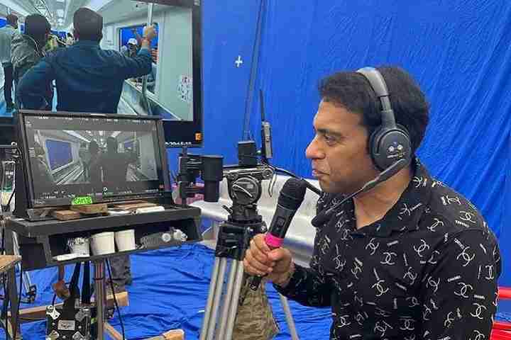 Director Farhad Samji Calls Kabhi Eid Kabhi Diwali 'Silence ...