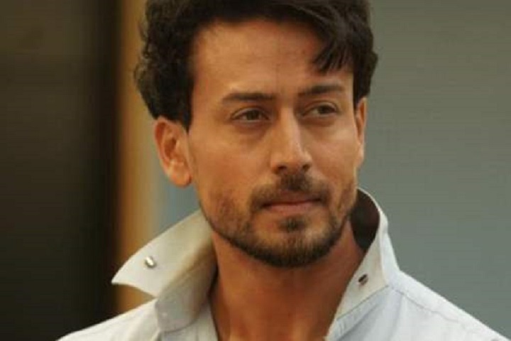 Tiger Shroff Grabs Shashank Khaitan's Romantic-Actioner?