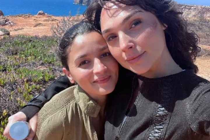 Gal Gadot Is All Praise For Alia Bhatt As Latter Wraps Up 'H...