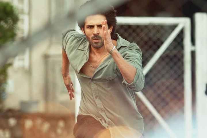 Kartik Aaryan, Kriti Sanon's 'Shehzada' Release Date Postpon...