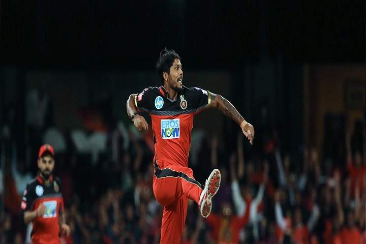 Umesh, De Villiers star as RCB get off the mark