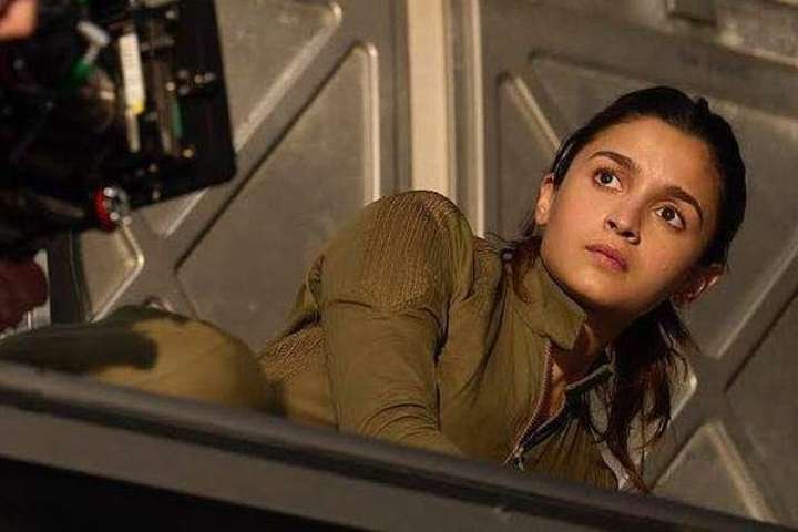 Alia Bhatt Talks About Her Hollywood Debut And Starring Alon...