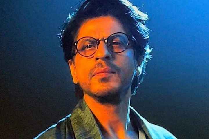 Shah Rukh Khan Fans Start Campaign To Force Dharma Productio...