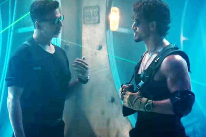 Makers Finalized Leading Heroins Opposite Akshay Kumar And T...