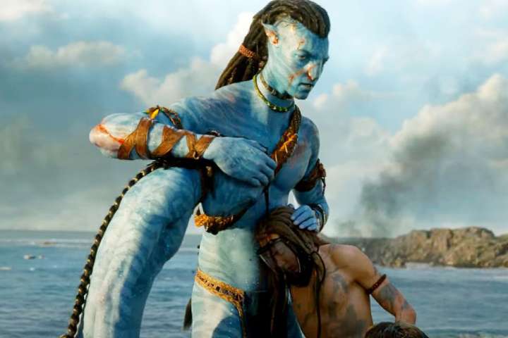 Box Office: 'Avatar 2' Swims Past 'Avengers: Infinity War' T...
