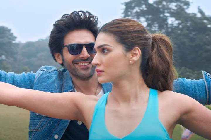 Kartik Aaryan's 'Shehzada' Gets Postponed To Clash With Marv...