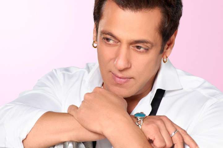 Salman Khan Announces Filming Wrap For 'Kisi Ka Bhai Kisi Ki...