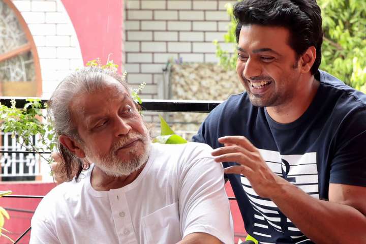 Bengali Movie 'Projapati' Completes 50 Days In Theaters With...