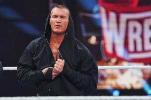 Randy Orton Resumes Workout Routine, Plans To Return To Ring Despite Doctors' Ad...