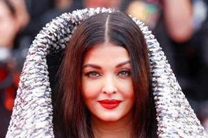 List Of Aishwarya Rai Bachchan Top 10 Box Office Movies (India Net)