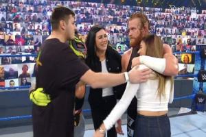 Rey Mysterio Pays Tribute To Eddie Guerrero During His Match Against Seth Rollin...