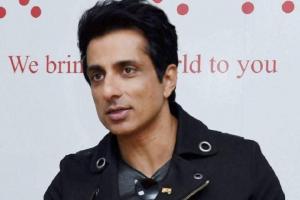 'Life Is So Unfair', Sonu Sood Mourns The Demise Of Covid-19 Patient He Got Airl...