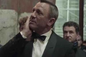 Daniel Craig Gives A Tearful Farewell Speech After His Last James Bond Movie 'No...