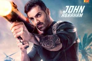 Pathaan Second Day/First Thursday Early Estimates; Earth Shattering Collections ...